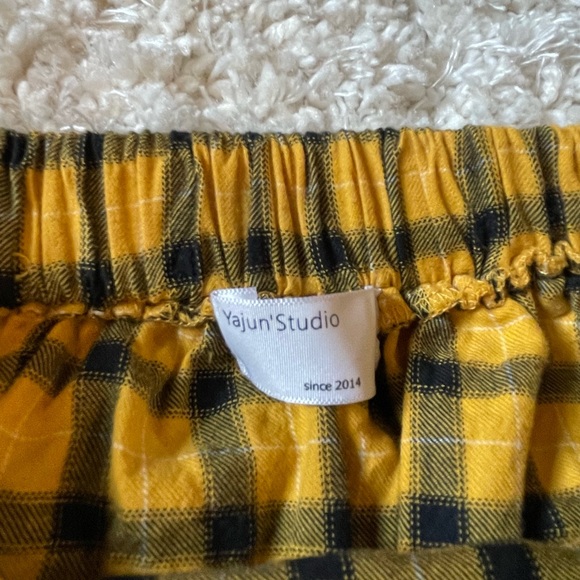 Plaid Mini Skirt - Picture 4 of 4